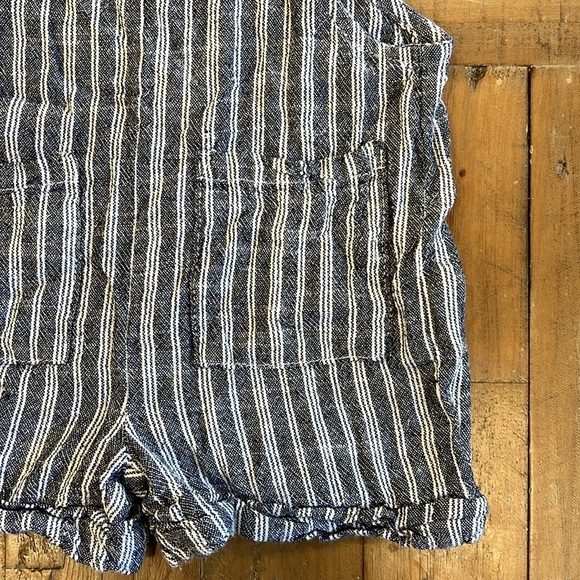 Tiny whales navy pinstripe shortalls - Picture 2 of 6